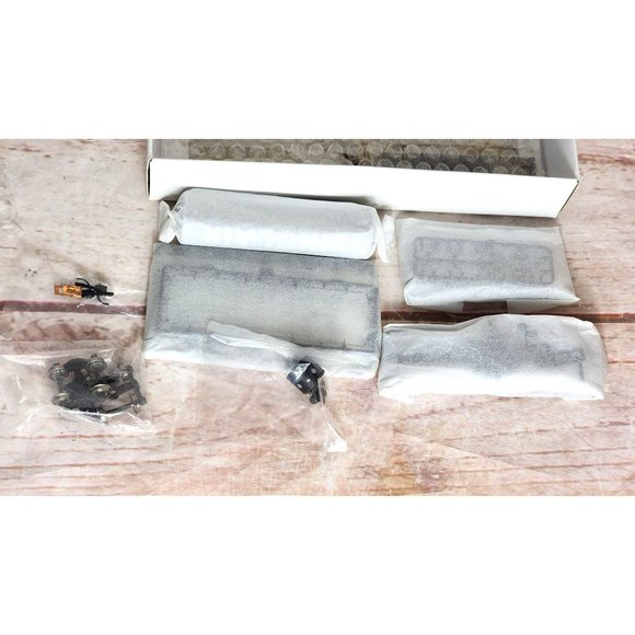 Proto 2000 Series 10,000 Gallon Type 21 Riveted Tank Car HO Scale - Model Train - Picture 7 of 16